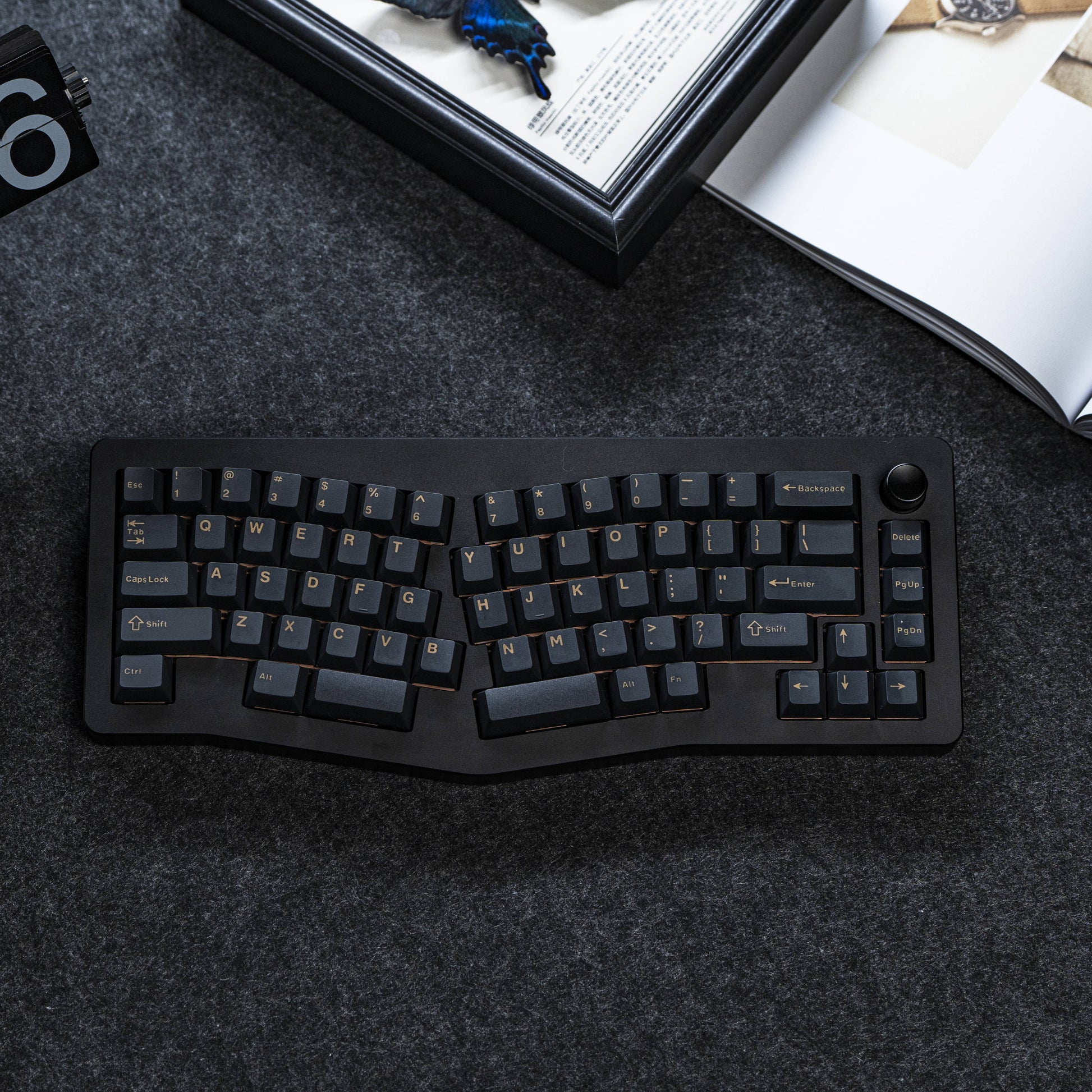 EPOMAKER Tide Alice Ergonomic Alice Mechanical Keyboard