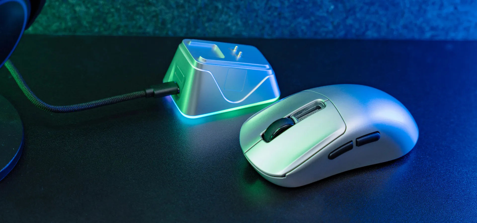 slider image slider_item_LFjzAE